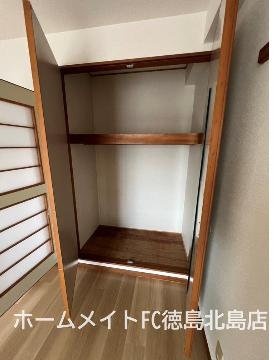 ＪＲ牟岐線 阿波富田駅 徒歩25分 3階建 築30年の内装写真