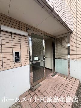 ＪＲ牟岐線 阿波富田駅 徒歩25分 3階建 築30年の外観写真