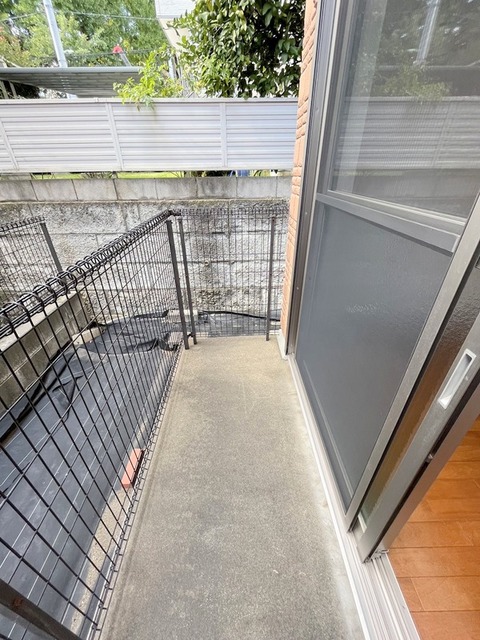 バルコニー　テラス
