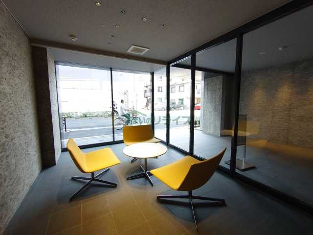 ロビー　リライフ浅草店
