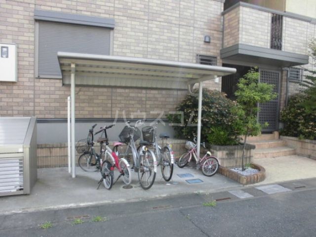 ＪＲ高崎線 吹上駅 バス乗車時間：35分 最寄りバス停で下車 徒歩57分 2階建 築21年の外観写真