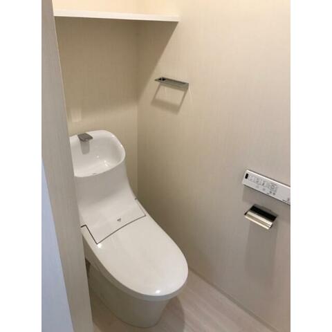 京急本線 平和島駅 徒歩5分 5階建 築6年のトイレ写真