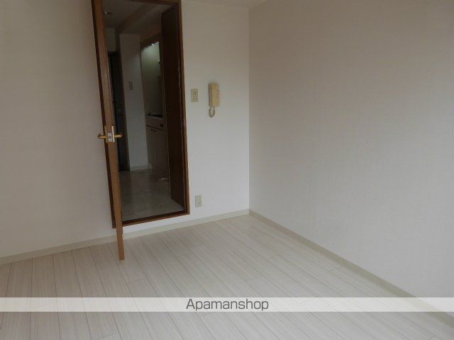 PSHIGASHIOSAKAの内装写真