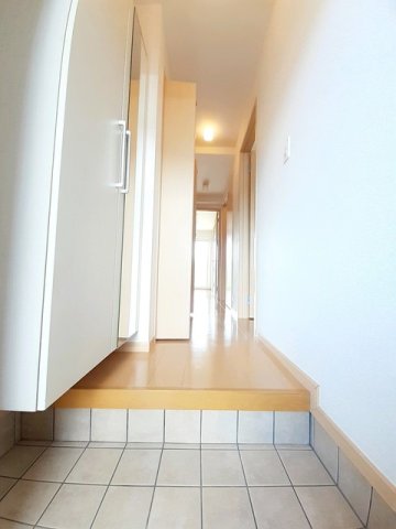 玄関　明るい玄関です
