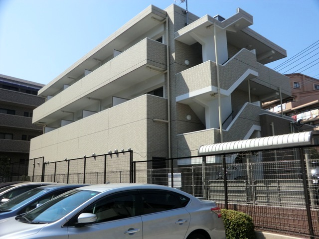 建物外観　★ＲＣ造３階建てマンション！外観です。★