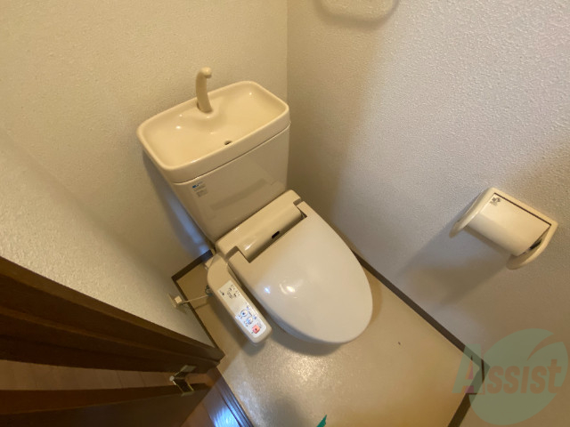 トイレ　ウォシュレット付きのトイレです。シャワートイレは日本の宝。
