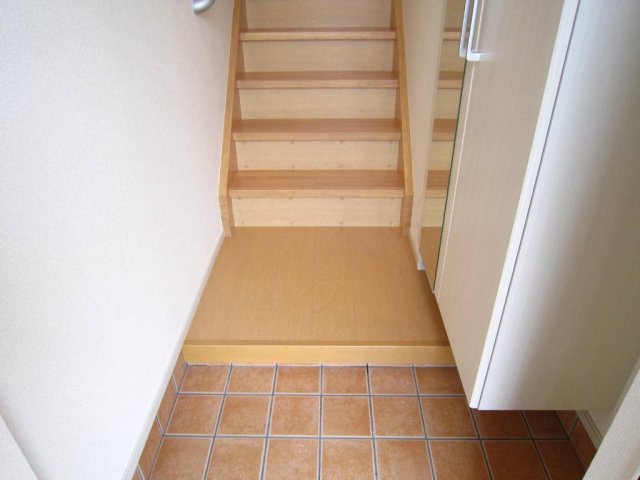 玄関　収納もある玄関です