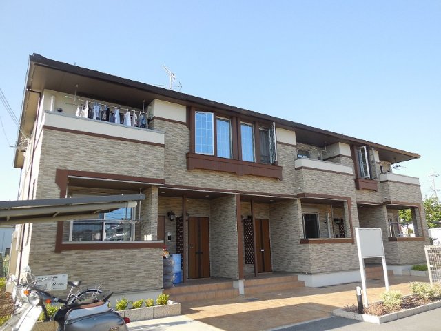 建物外観　落ち着いた雰囲気の外観です