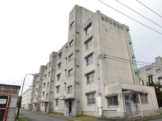 境港市誠道町のマンションの建物外観