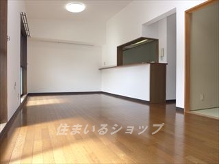 【広島市安佐北区深川のマンションの居室・リビング】