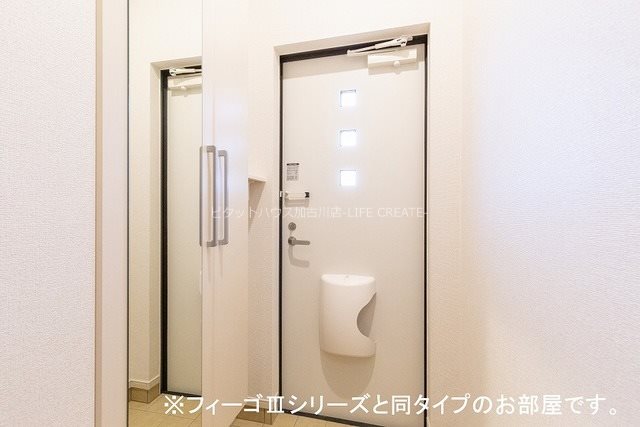 【カトレアIIの玄関】