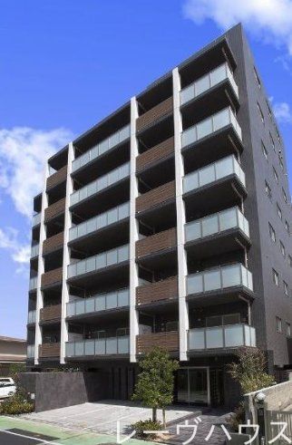 福岡市早良区高取のマンションの建物外観