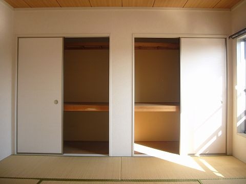 【糟屋郡粕屋町花ヶ浦のアパートの収納】