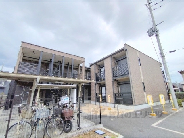 レオネクストますがの建物外観