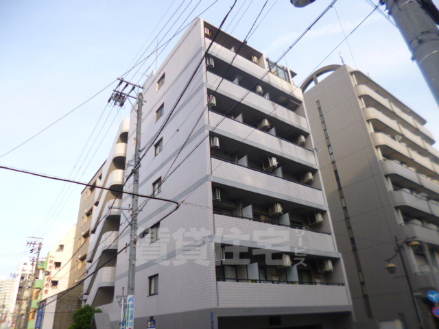 名古屋市熱田区金山町のマンションの建物外観