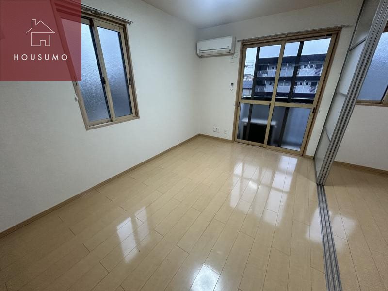 居室・リビング　ゆったり過ごせる居間です