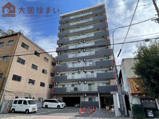 【大阪市西成区岸里東のマンションの建物外観】