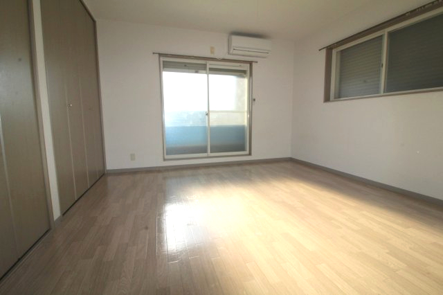 居室・リビング　別室の写真使用