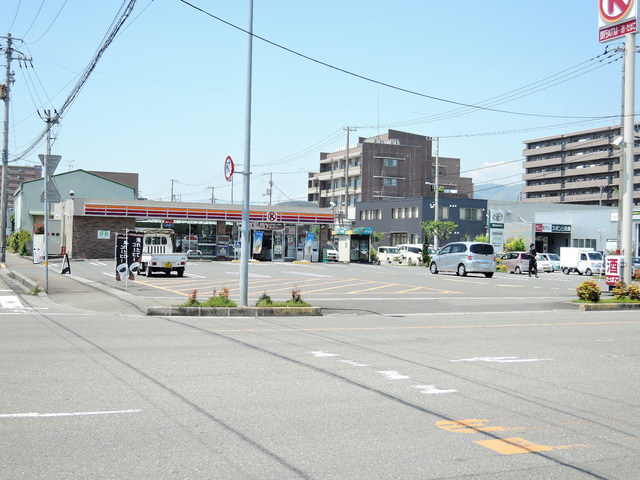コンビニ　サークルK高知北久保店（コンビニ）まで131m