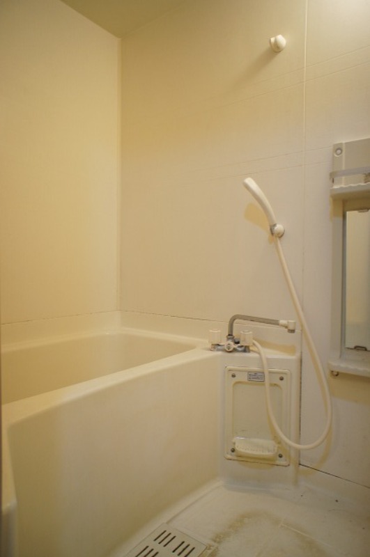 バス・シャワールーム　図面と現状に相違がある場合には現状を優先