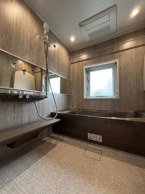 バス・シャワールーム