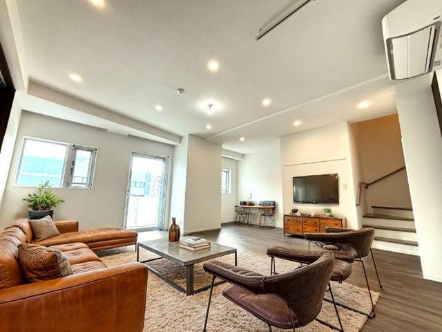 居室・リビング　※家具はＡＩによる設置イメージとなります。