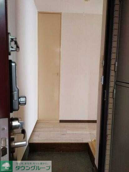 玄関　★お問い合わせはタウンハウジングまで★