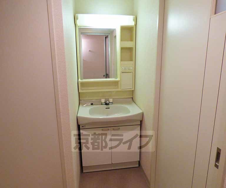 洗面設備　洗面台です。