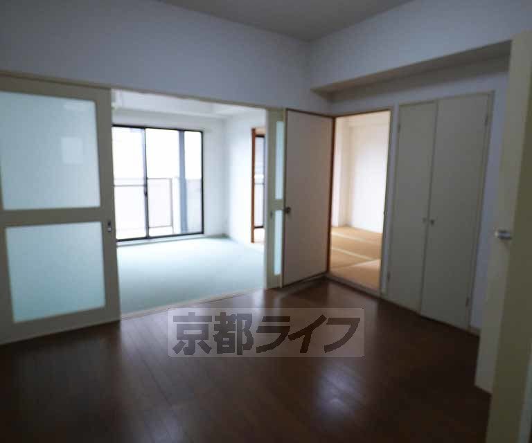 居室・リビング　広いお部屋です。