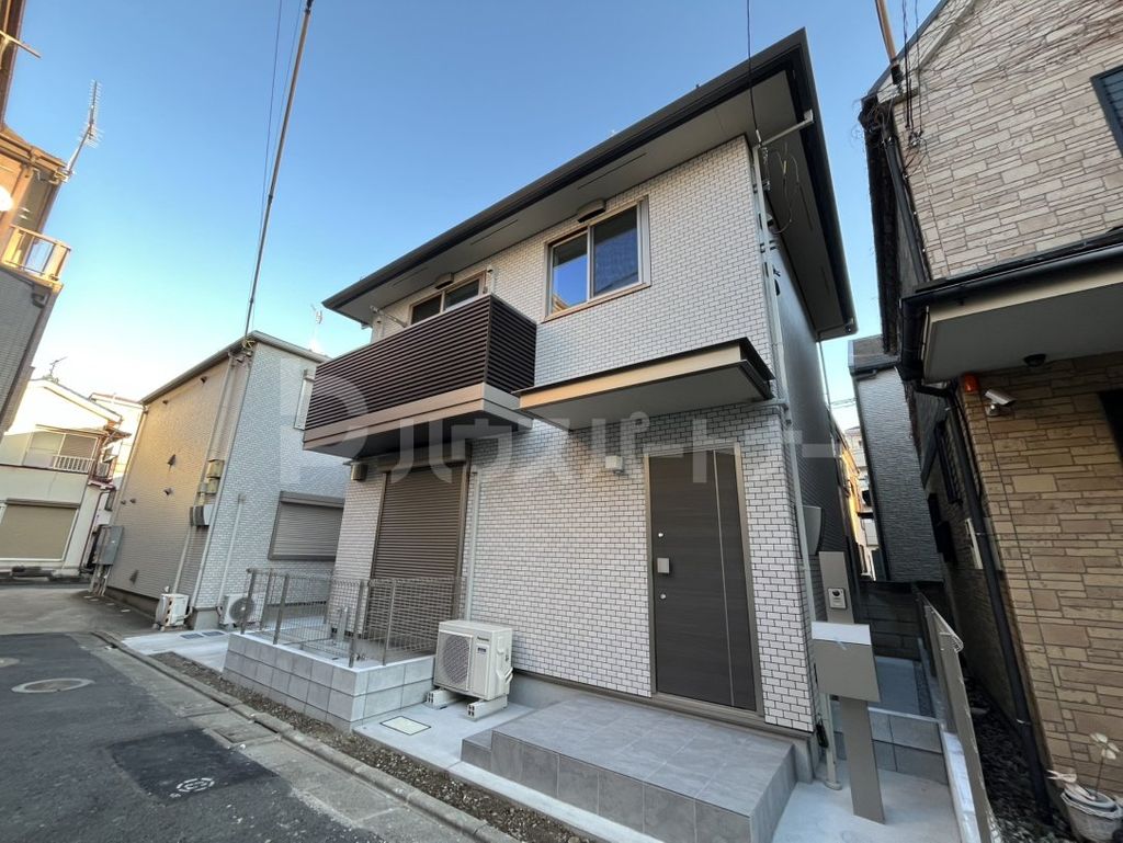 建物外観　バース