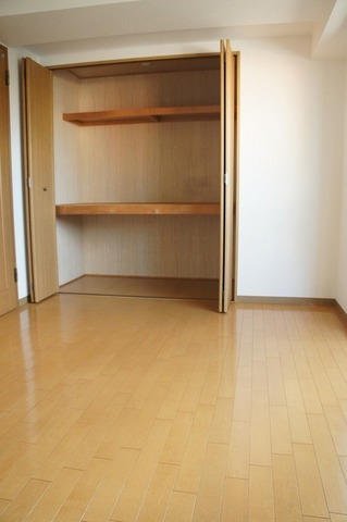 その他部屋・スペース　同仕様、反転写真