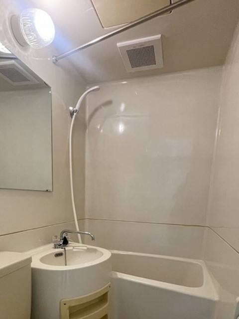 バス・シャワールーム　バスルーム