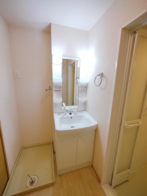 洗面設備　反転タイプです