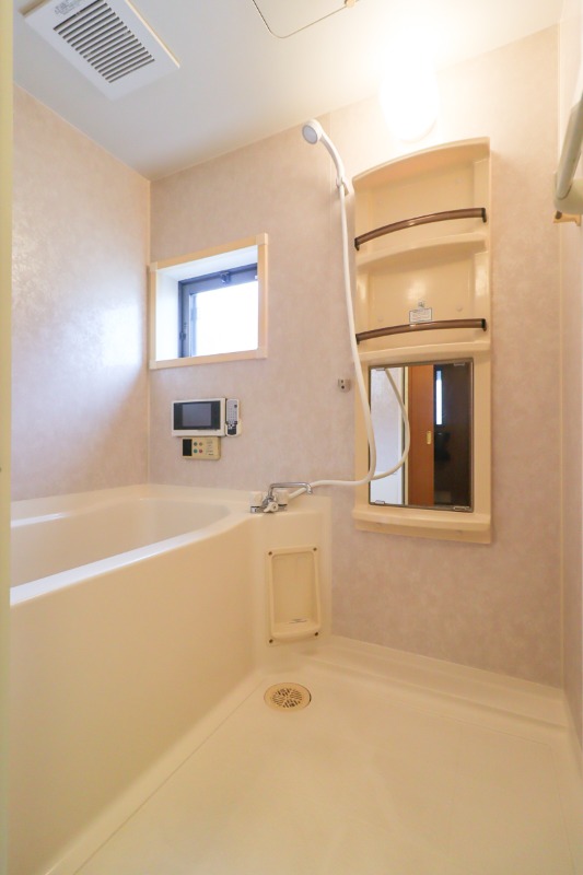 バス・シャワールーム　図面と現状に相違がある場合には現状を優先