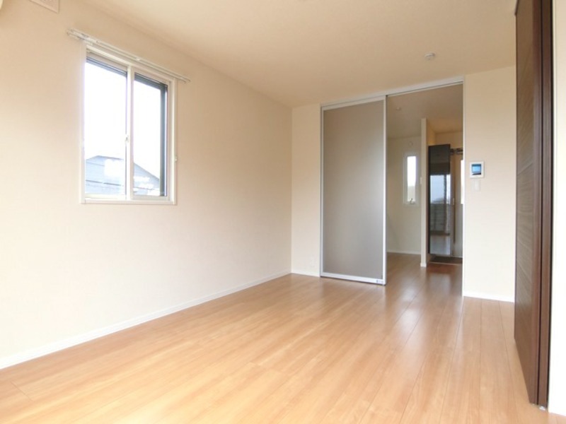 居室・リビング　図面と現状に相違がある場合には現状を優先