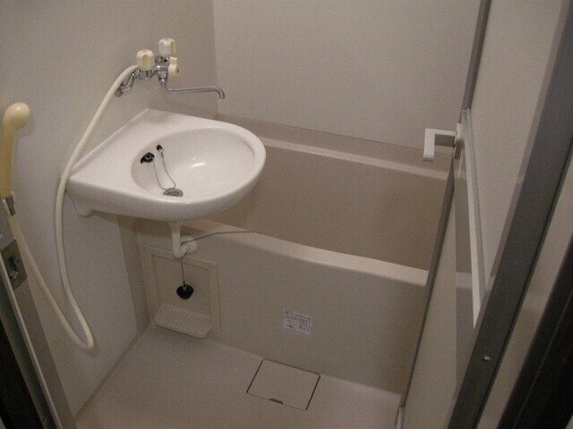 バス・シャワールーム　別室の参考写真です。※現況優先