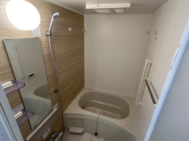 バス・シャワールーム　バス