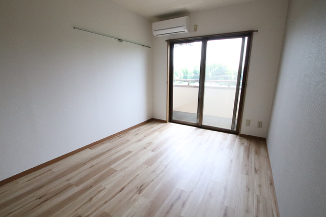 その他部屋・スペース　洋室６．５帖です♪