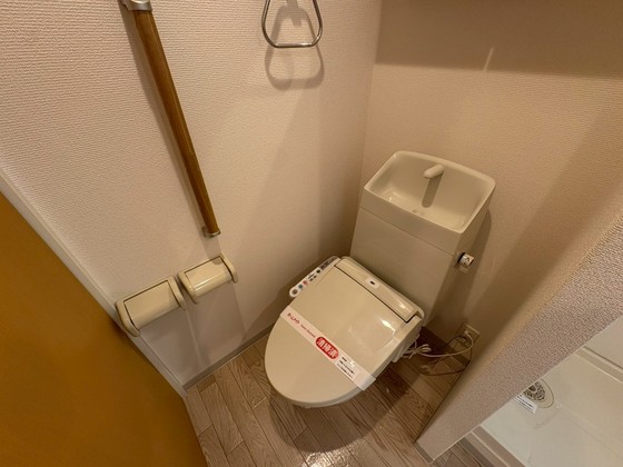 トイレ　※別部屋の写真です