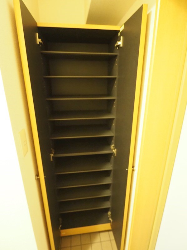 玄関　充実の収納。