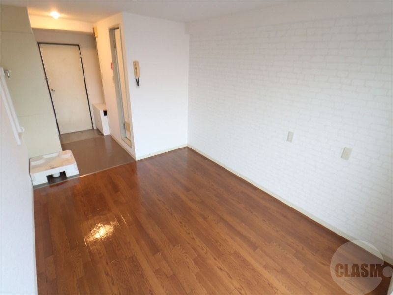 居室・リビング　７．５帖の洋室です