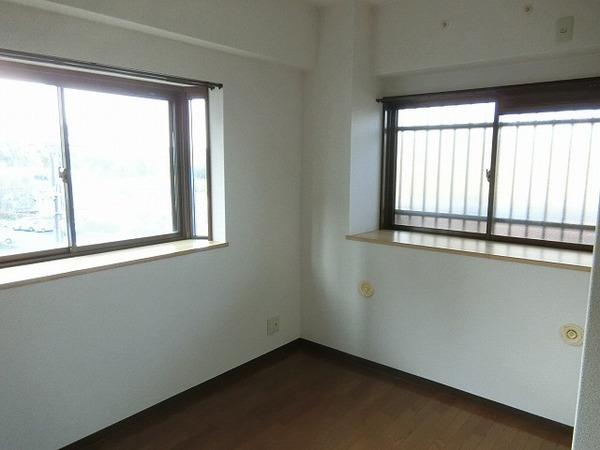 その他部屋・スペース　明るい洋室！