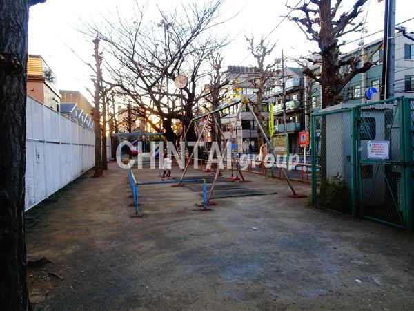 公園　本町南児童遊園地（公園）まで671m