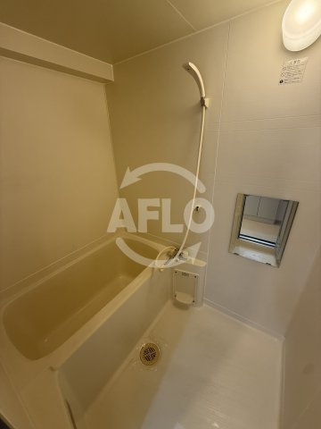 バス・シャワールーム　万代東マンション　浴室