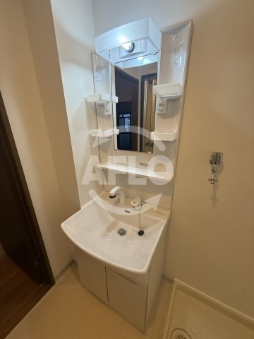 洗面設備　万代東マンション　独立洗面台