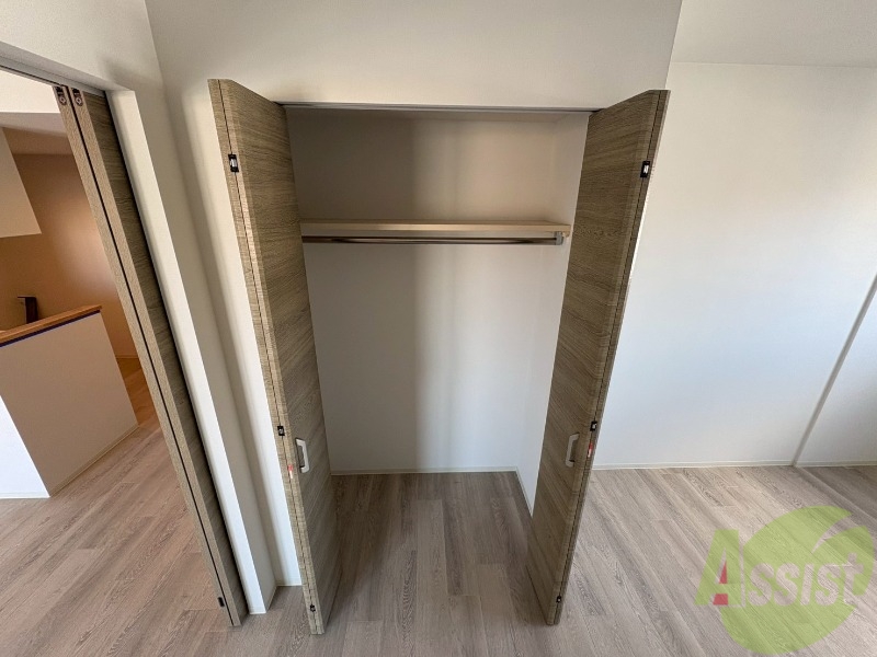 収納　洋室にはクローゼットがあるのですっきり片付きそうです。