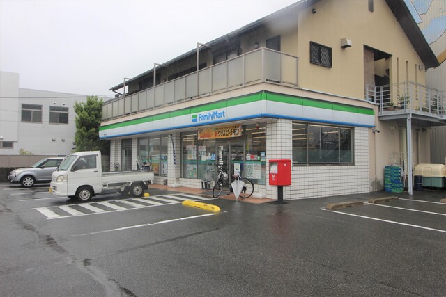 コンビニ　ファミリーマート　堺鳳北町店（コンビニ）まで300m