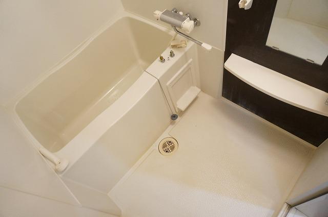 バス・シャワールーム　浴室