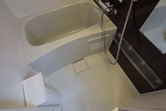 バス・シャワールーム　★清潔感のあるバスルームです★