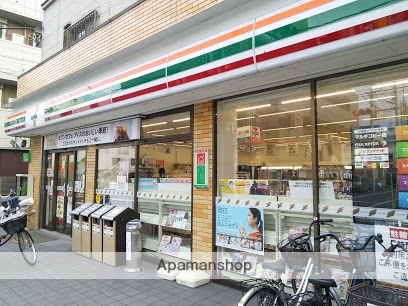 コンビニ　セブンイレブン（コンビニ）まで803m